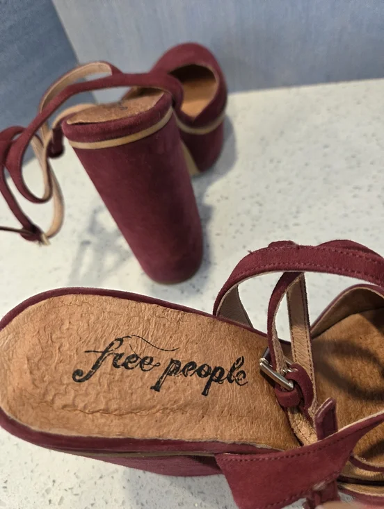 Anthropologie Free People Twin Sundown Platform Sandals In Maroon Suede - Picture 11 of 12